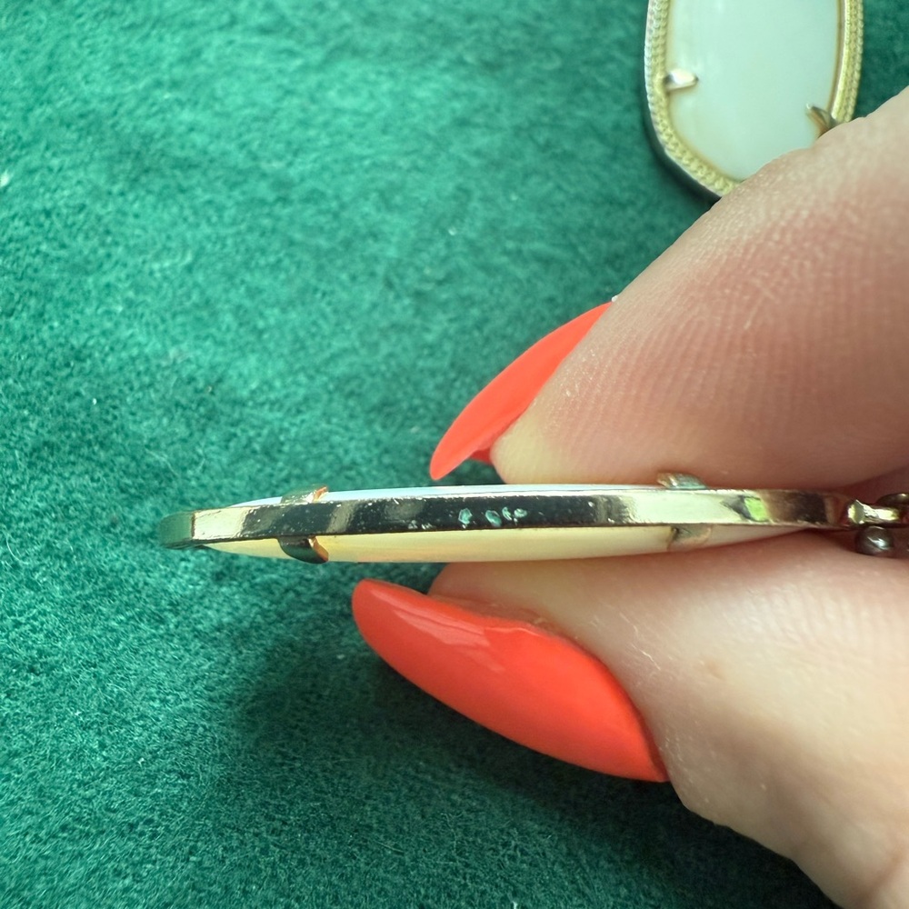 Kendra Scott Gold Ivory Drop Earrings - Picture 4 of 5